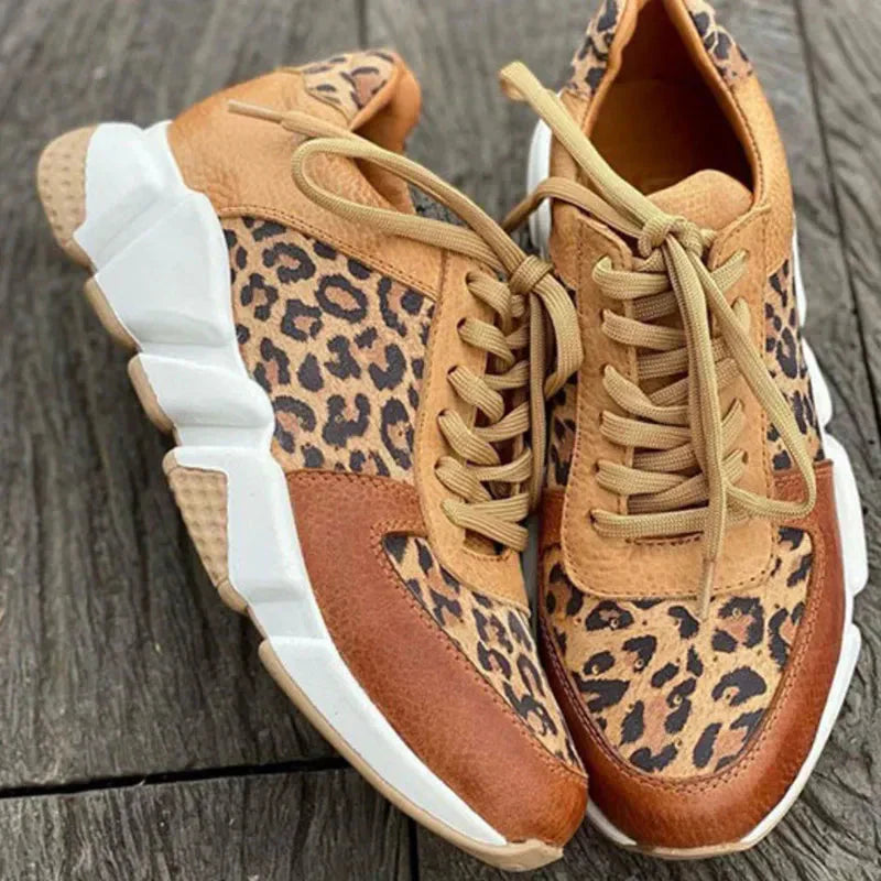 Femke - Trendy Leopard Sneakers