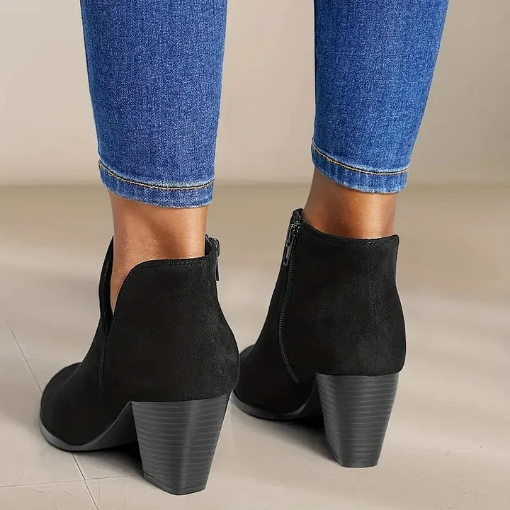 Alexe - Comfortable Leather Ankle Boots