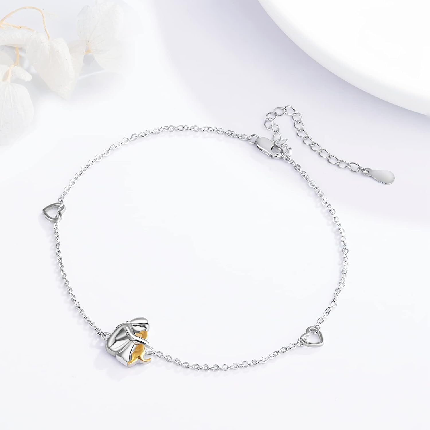 Daniela - Bracelet with Dog Icon