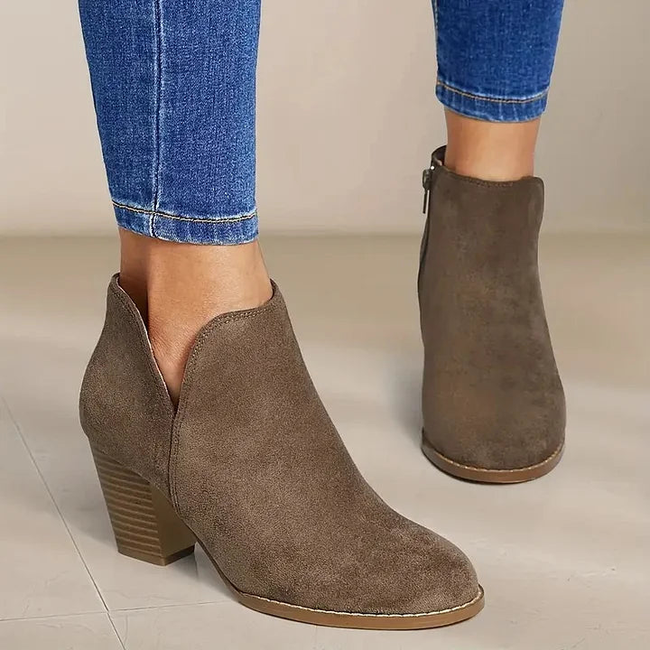 Alexe - Comfortable Leather Ankle Boots