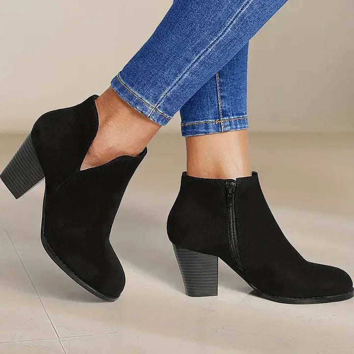 Alexe - Comfortable Leather Ankle Boots