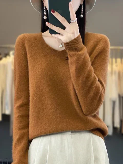 Elena - Elegant Duvet Pullover