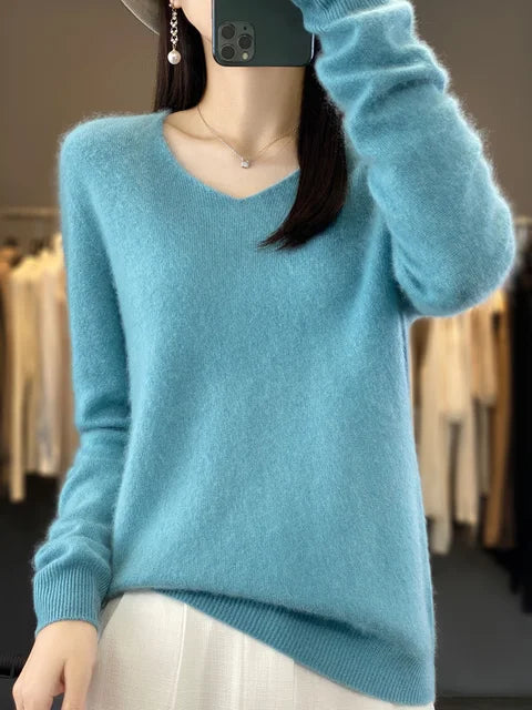 Elena - Elegant Duvet Pullover