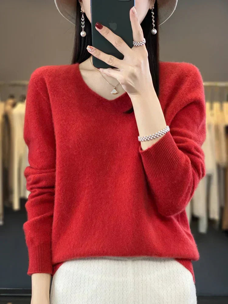 Elena - Elegant Duvet Pullover