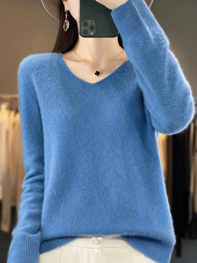 Elena - Elegant Duvet Pullover