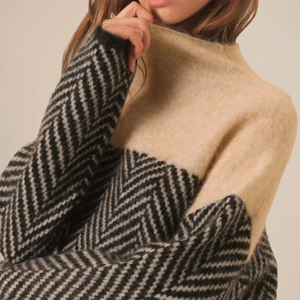 Mira - Elegant Twisted Knit Jumper