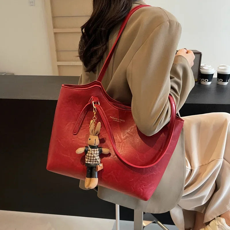 Emma – Vintage Faux Leather Tote Bag with Keychain