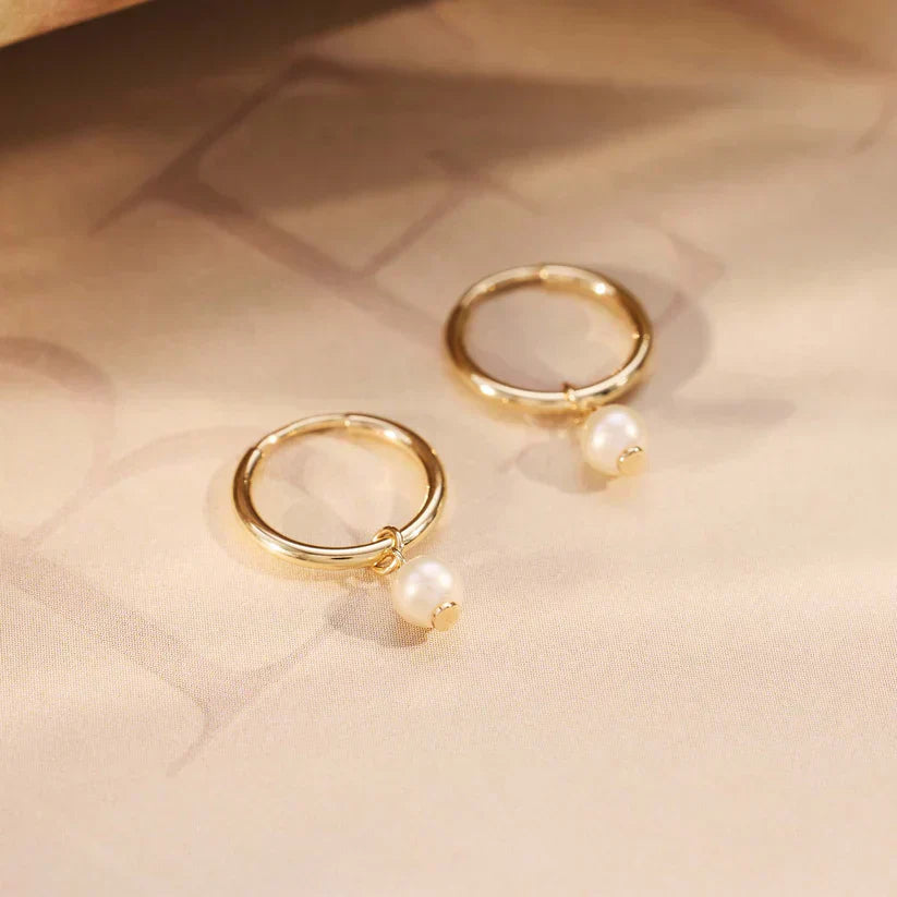 Hoop earrings with crystals | Gold