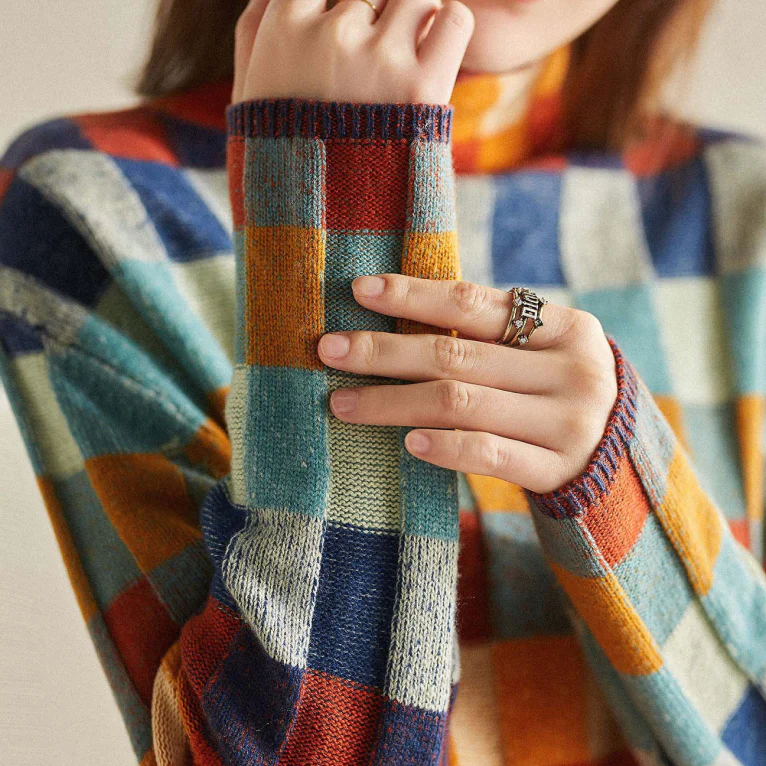 Elise - Soft Cashmere Roll Neck Jumper
