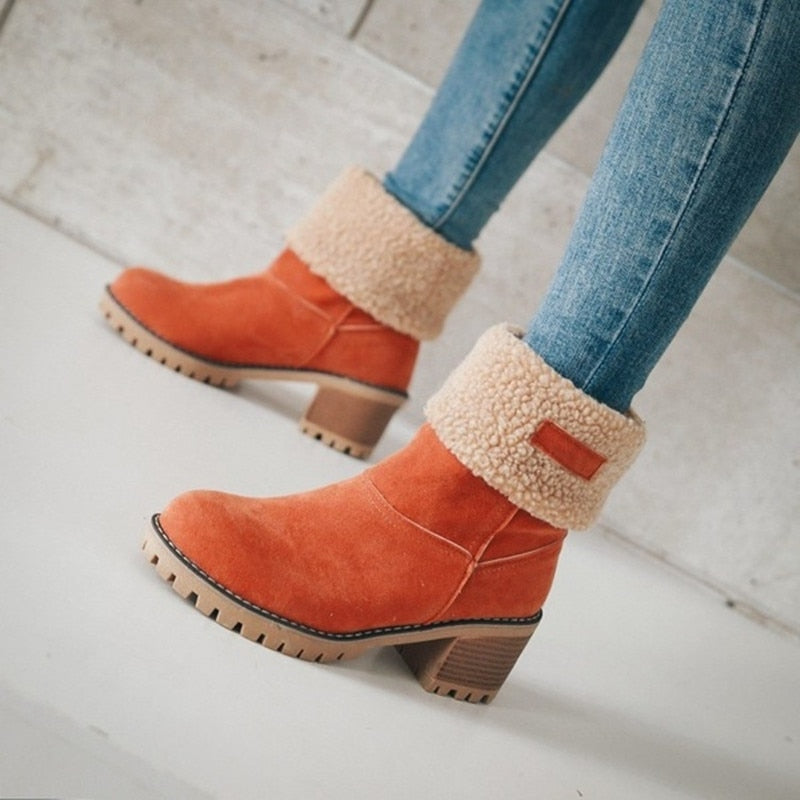 Amelie - Elegant Snuggly Boots