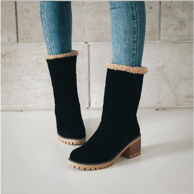 Amelie - Elegant Snuggly Boots