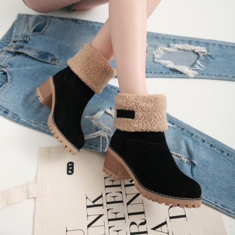 Amelie - Elegant Snuggly Boots