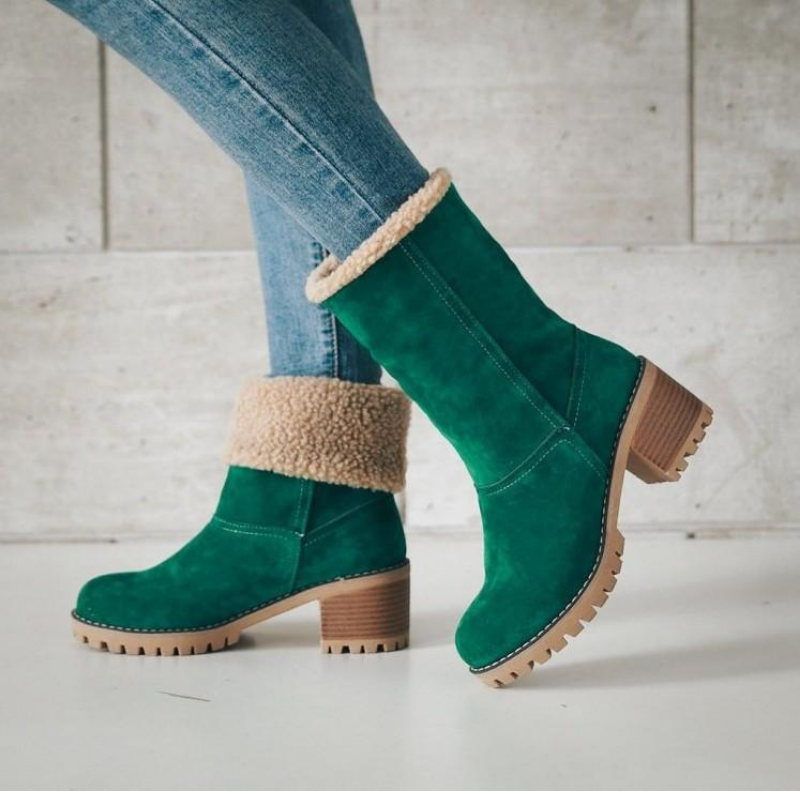 Amelie - Elegant Snuggly Boots