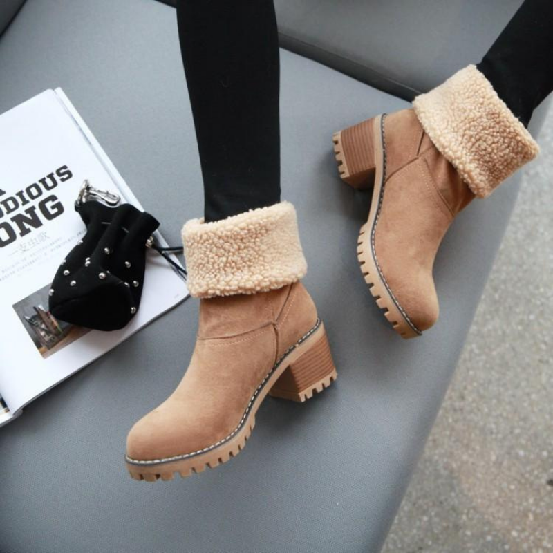 Amelie - Elegant Snuggly Boots