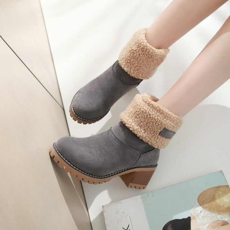 Amelie - Elegant Snuggly Boots