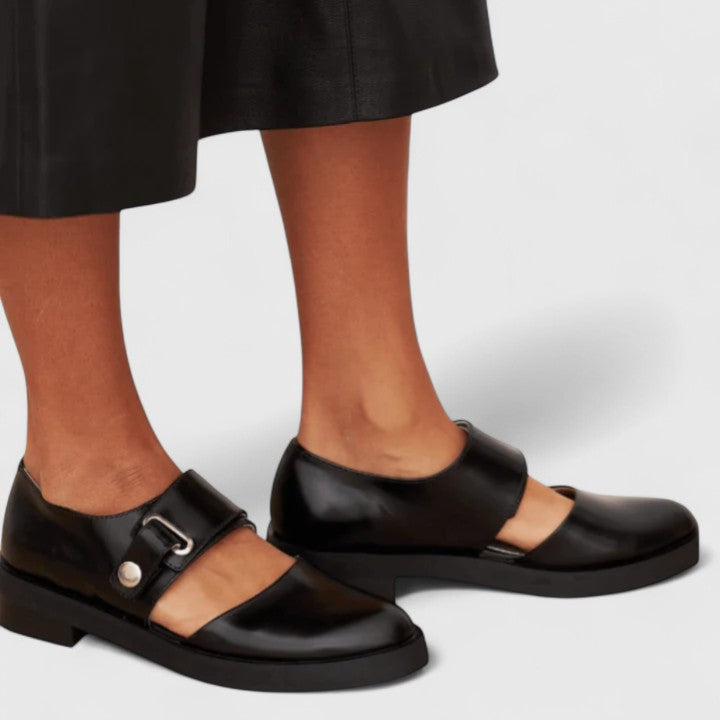 Lysanne - Elegant Retro Shoes with a Modern Twist