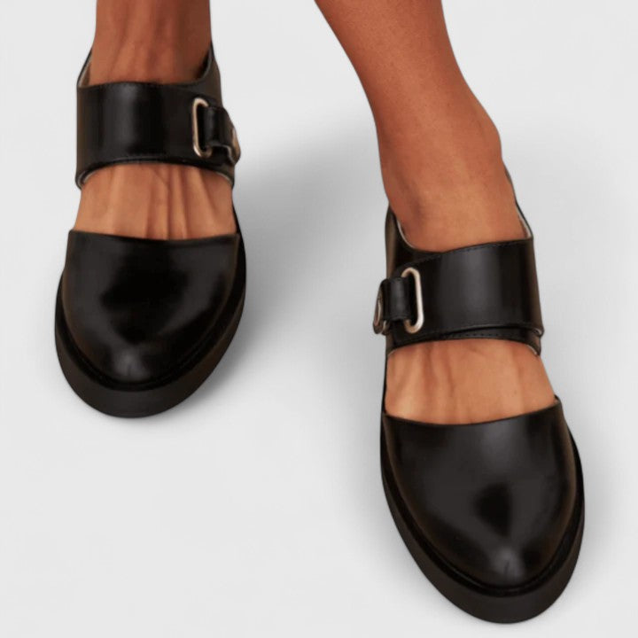 Lysanne - Elegant Retro Shoes with a Modern Twist