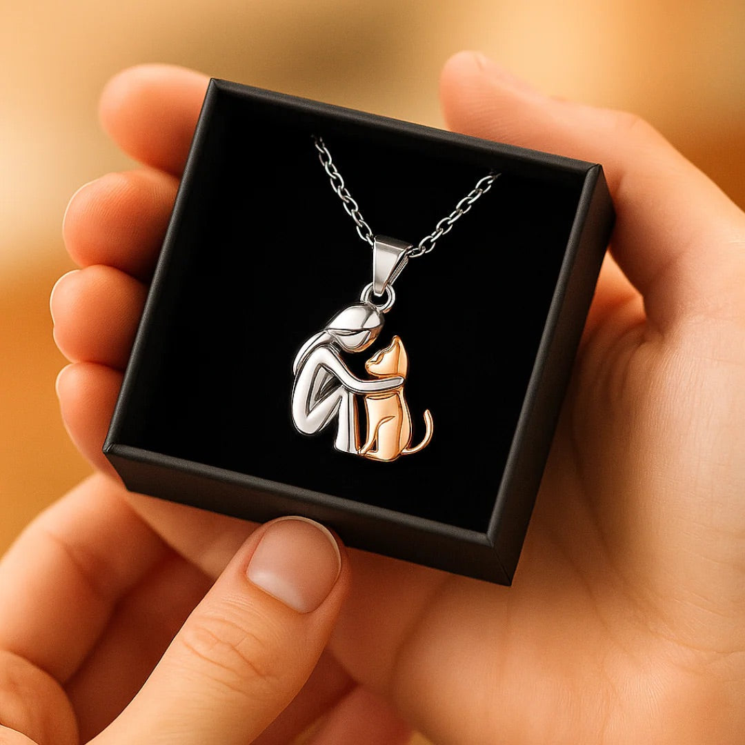 Karolina - Cat-Shaped Pendant Necklace