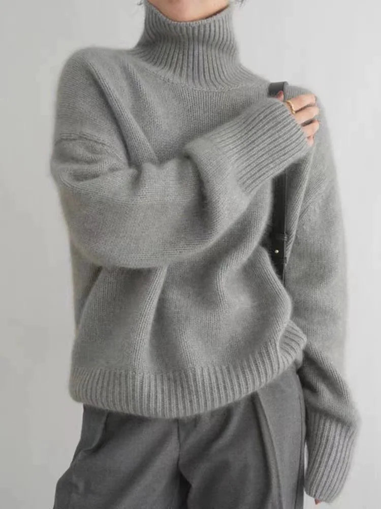 Sydney Women's Oversized Roll Neck Cashmere Jumper – Soft, Warm & Elegant