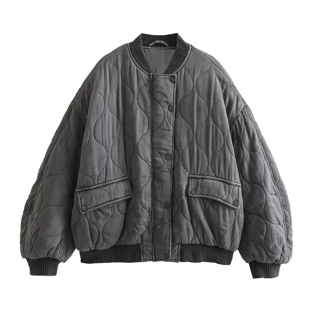 Women's Oversized Quilted Bomber Jacket with Snap Buttons and Pockets