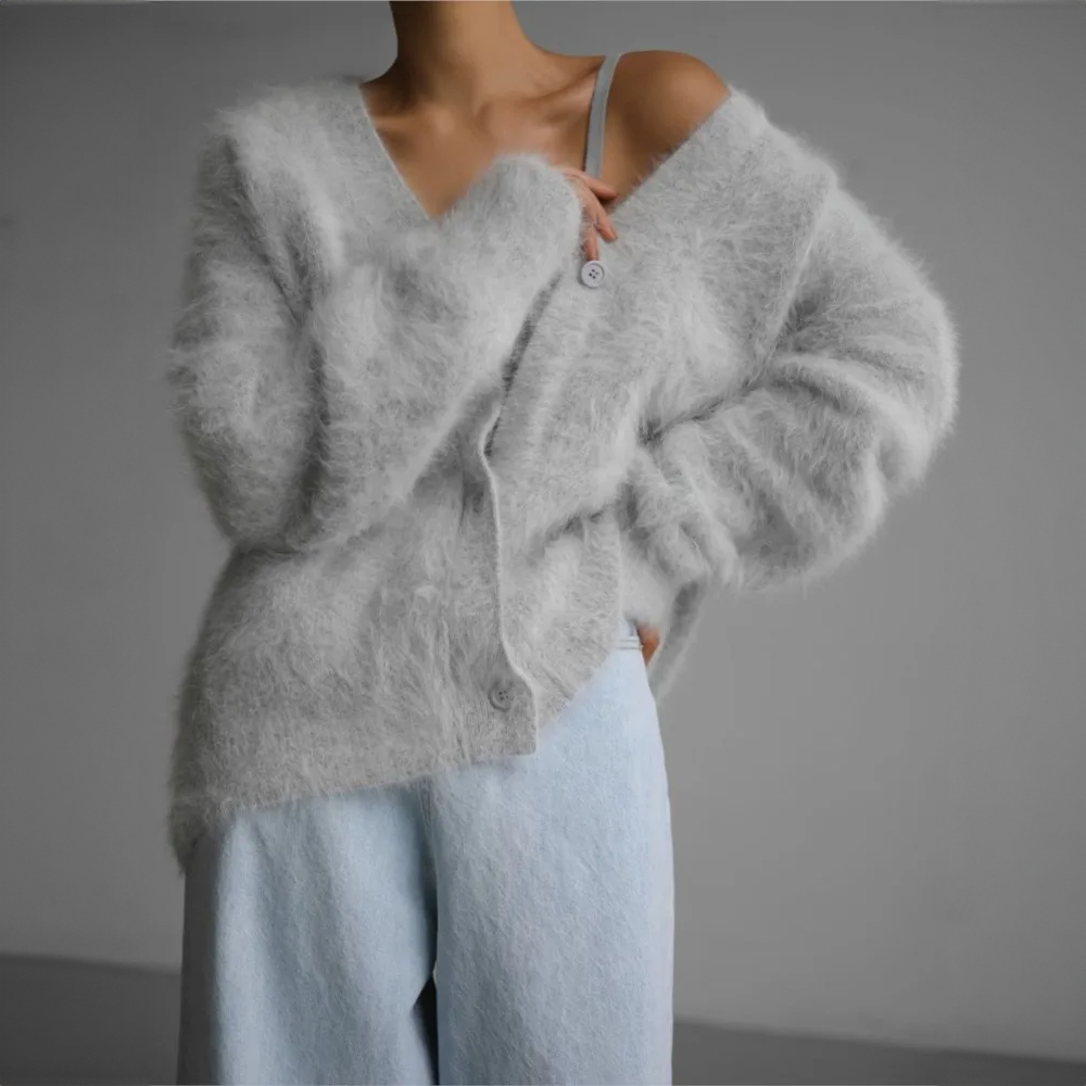 Luna - Elegant Cashmere Cardigan