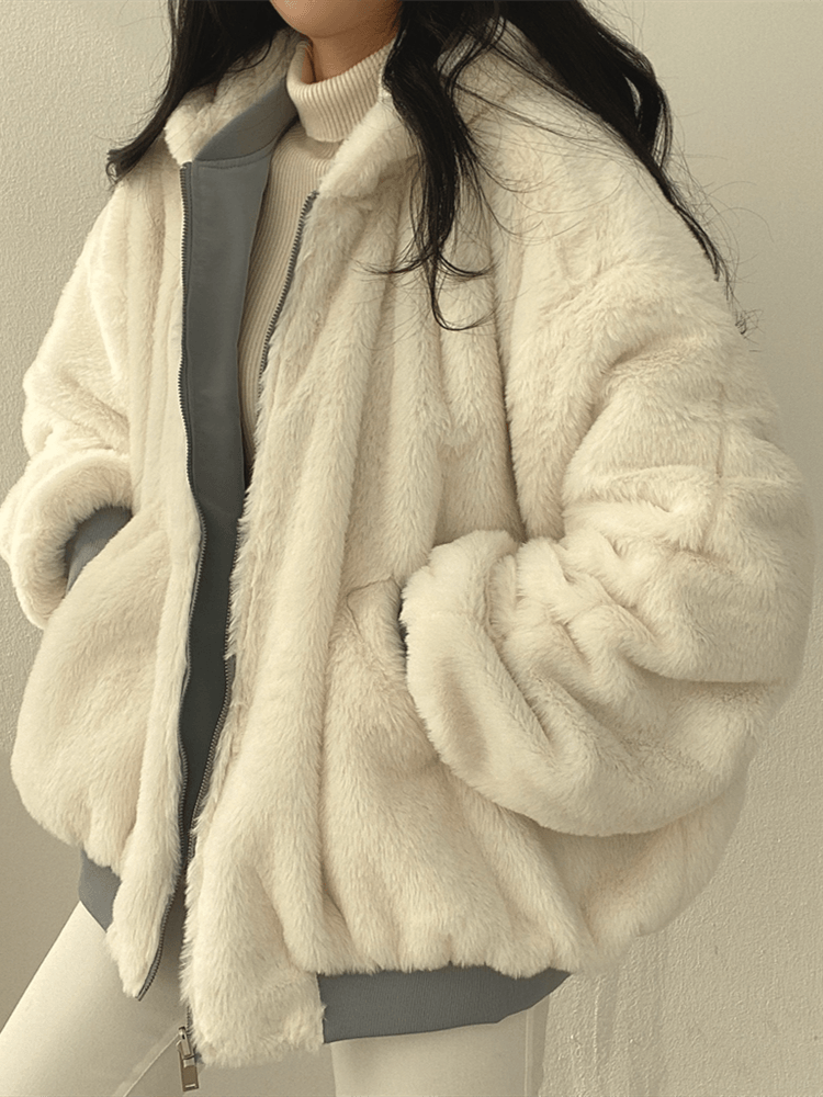 Women's Oversized Winter Jacket with Soft Lining and Zip Closure