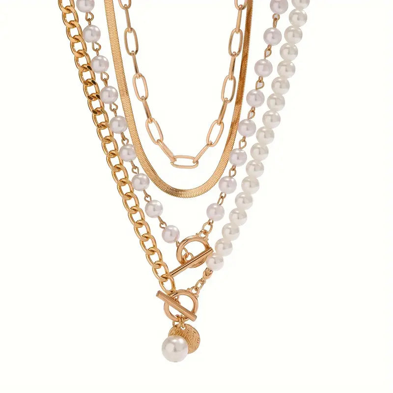 Vintage necklace with pearl and snake chain | Gold