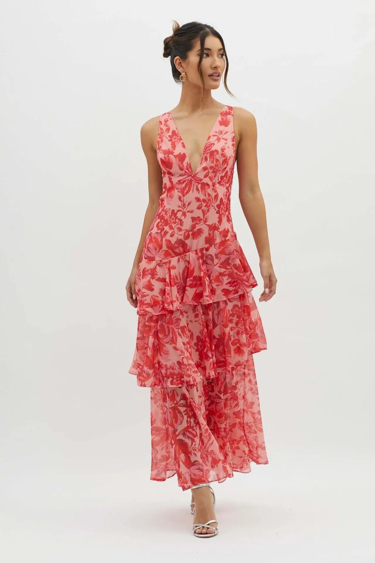 Women's Sleeveless Layered Maxi Dress with Deep V-Neck and Ruffle Hem