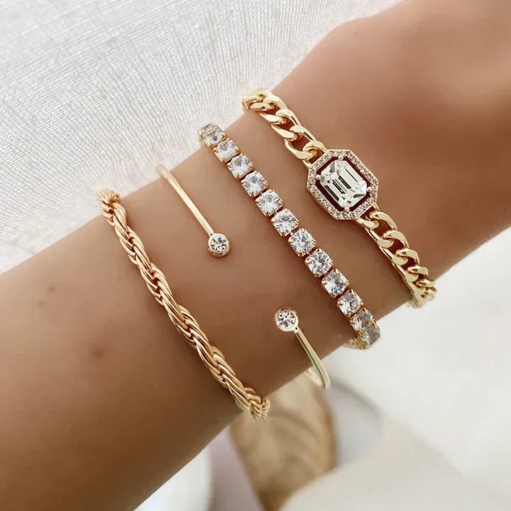 Domitia Calvina Bracelet | Gold
