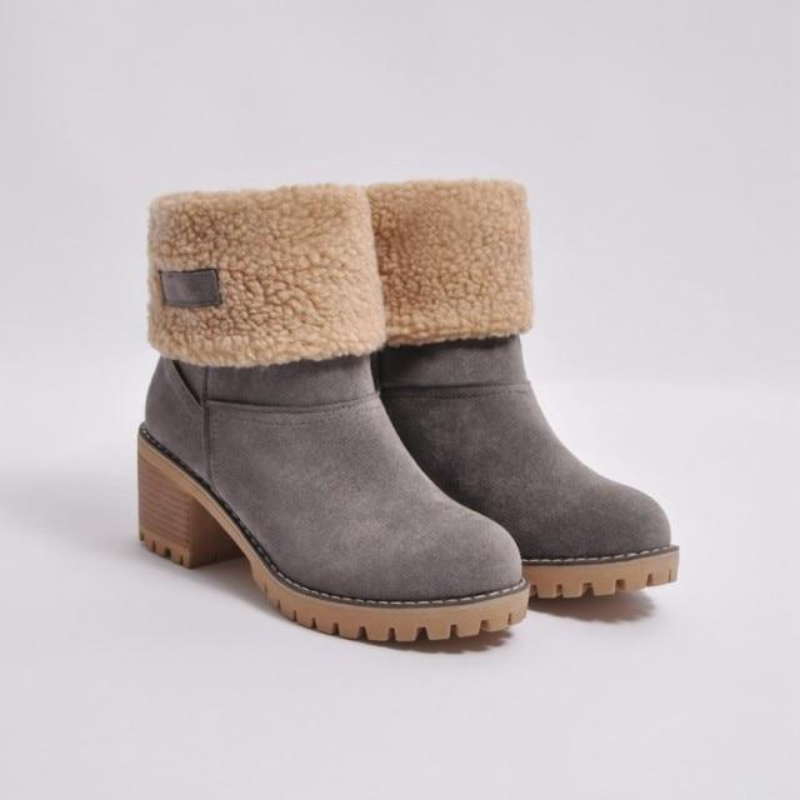 Amelie - Elegant Snuggly Boots