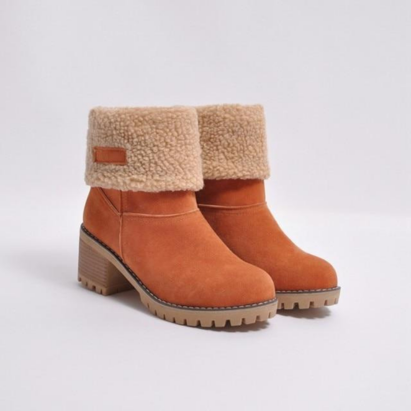 Amelie - Elegant Snuggly Boots